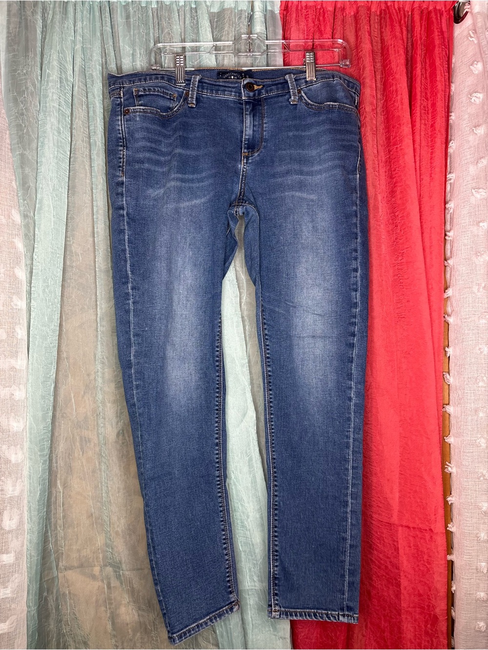 Lucky Brand- Classic Blue Denim Jeans